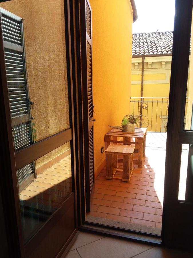 Ferienwohnung Soffitto Dipinto Moncalvo Exterior foto